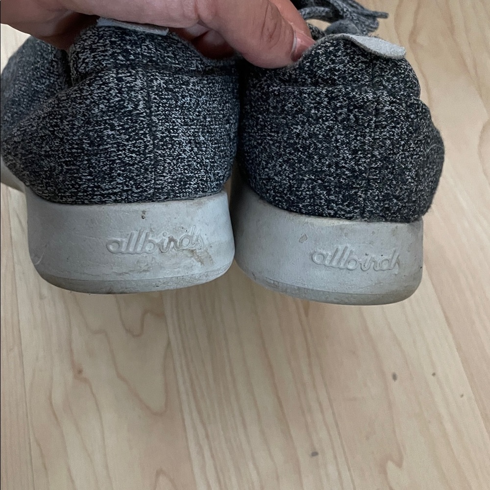Allbirds - Picture 3 of 3
